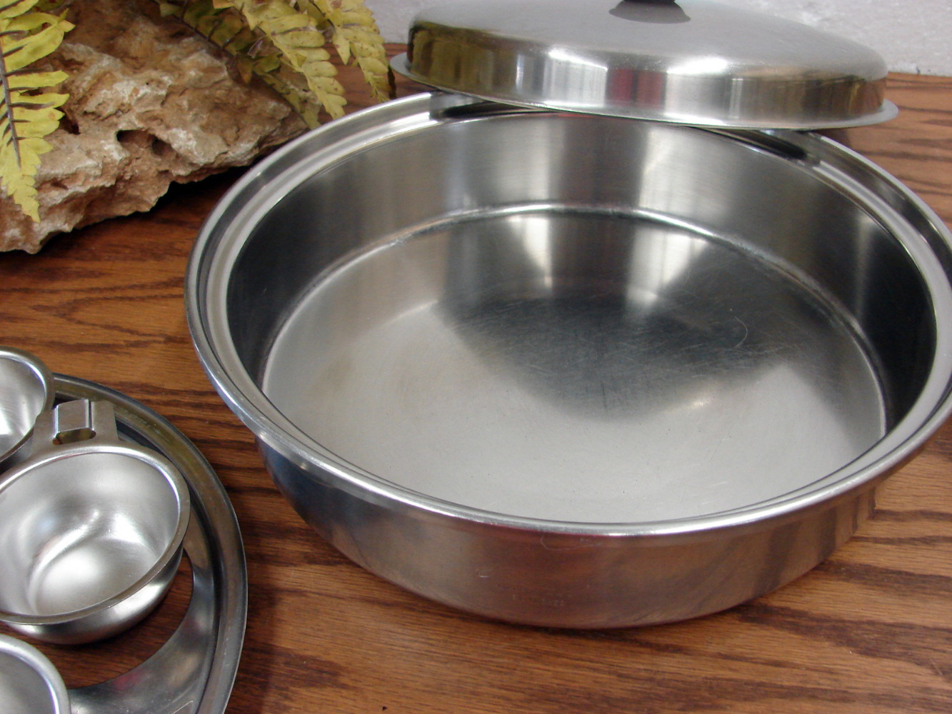 Vintage La Verne 3 Ply 18/8 Stainless Steel Skillet Fry Pan Lid w Poached Egg Cooker 10" - Image 5