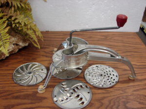 Vintage Complete Mouli-Julienne Salad Maker Complete 5 Disc Set Red Handle