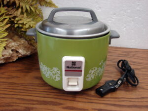Vintage National Avocado Green White Daisy Retro Electric Rice Food Steamer Cooker Tested