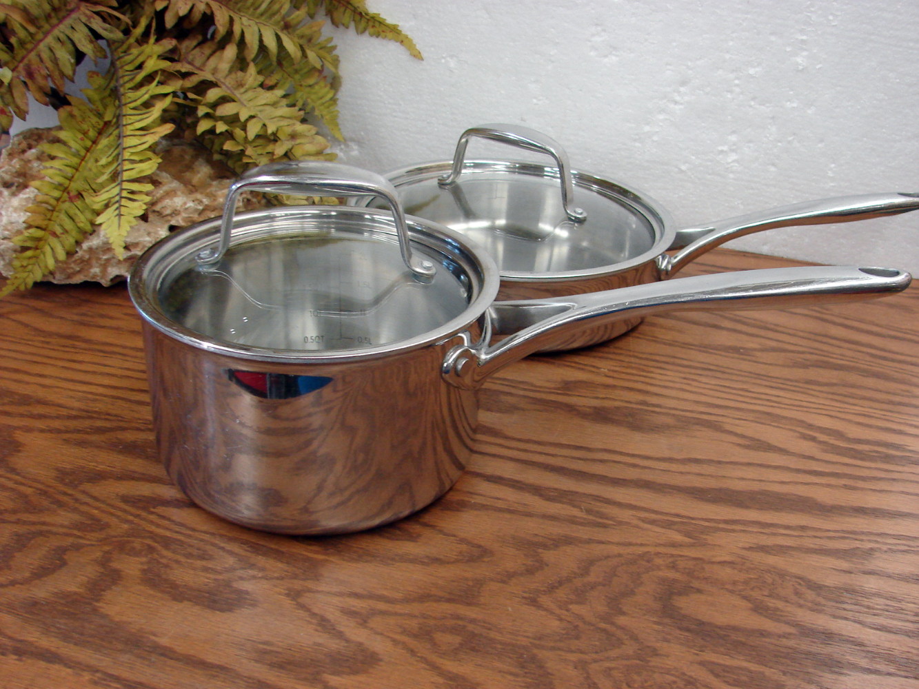 Pampered Chef Stainless Steel 2 Qt Sauce Pan w/ Lid