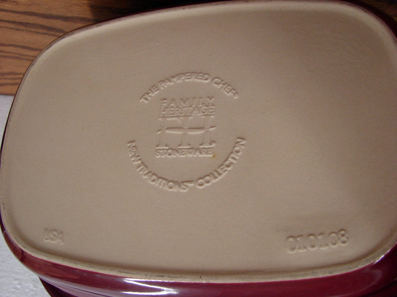 Used Pampered Chef Cranberry #1321 Deep Covered Baker Stoneware Roaster 3.1 - Image 5