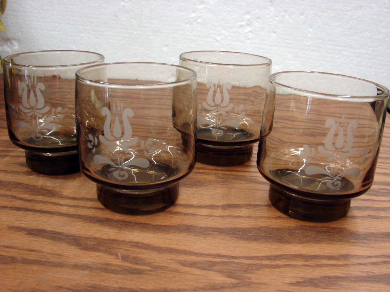 Set/4 Vintage Pfaltzgraff Village Glassware Brown Etched Rocks Juice 3 1/4"