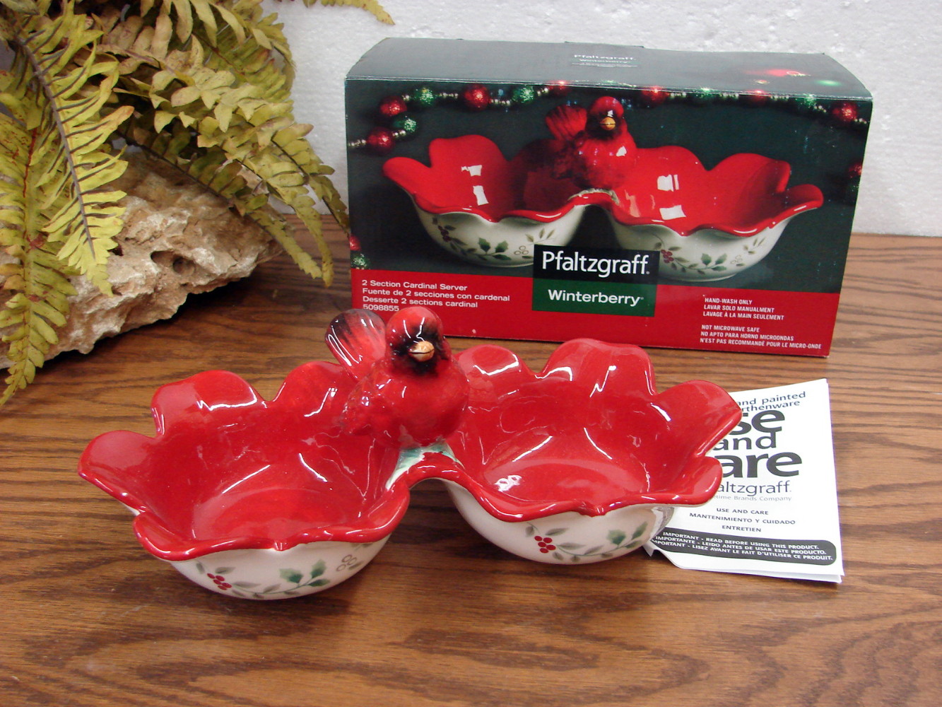 Brand New Pfaltzgraff Winterberry Cardinal 2 Section Serving Bowl