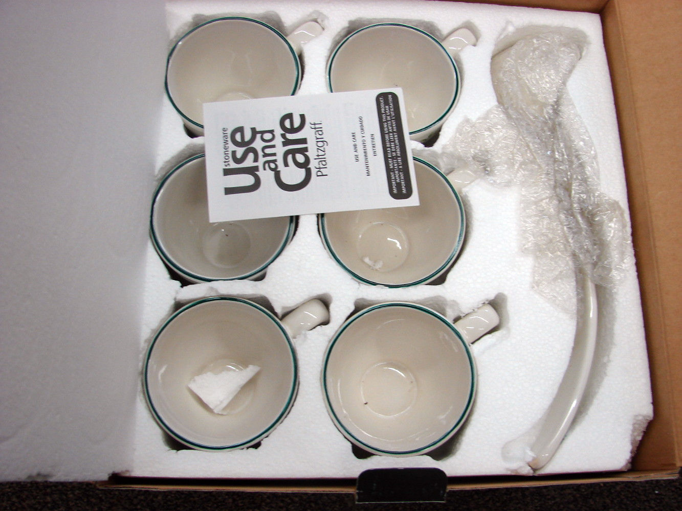 8 pc Brand New Pfaltzgraff Winterberry Punch Bowl Set in Box Bowl 6 Cups Ladle - Image 2
