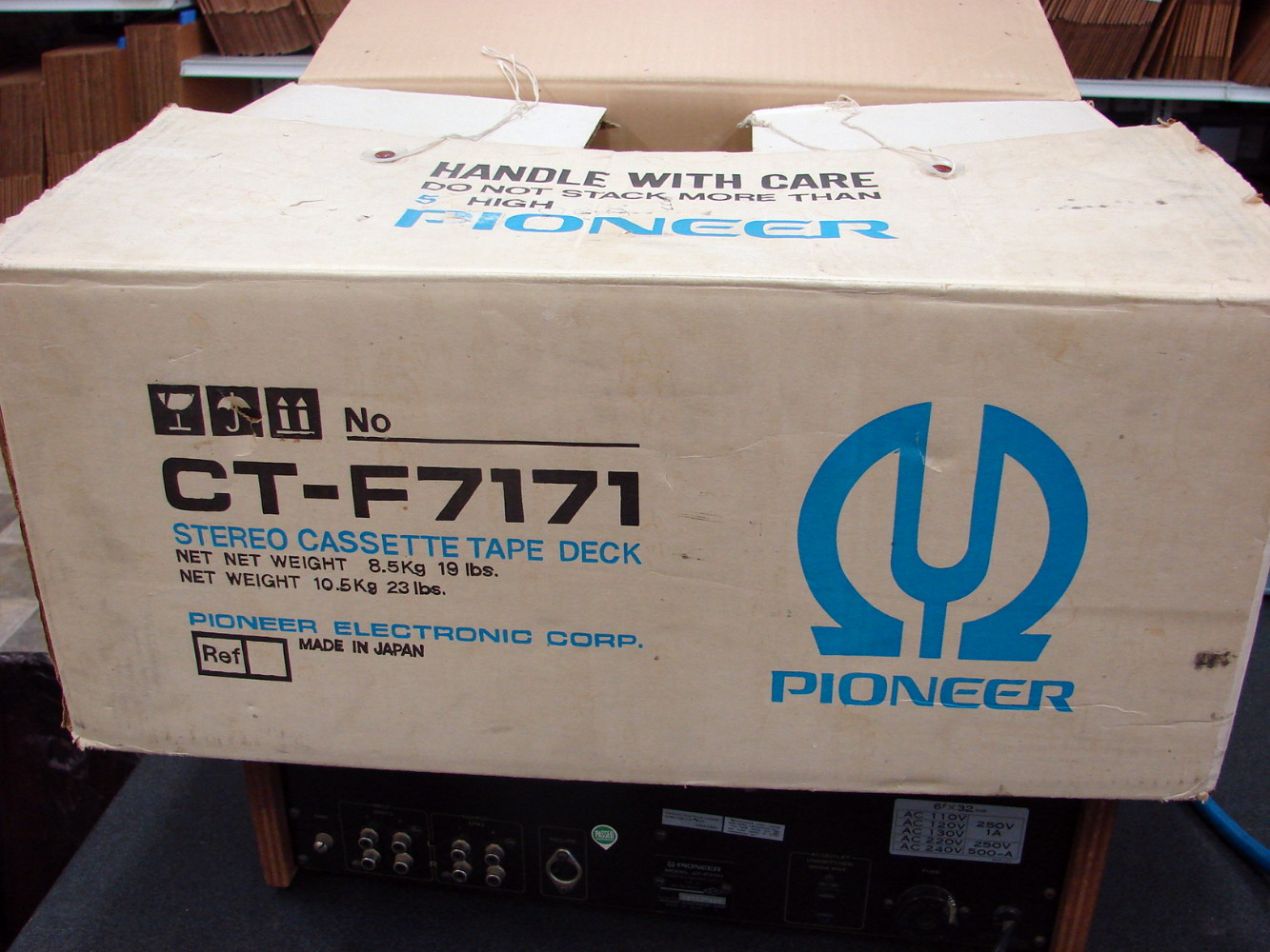 Vintage Pioneer CT-F7171 Stereo Cassette Tape Deck in Original Box Tested - Image 3