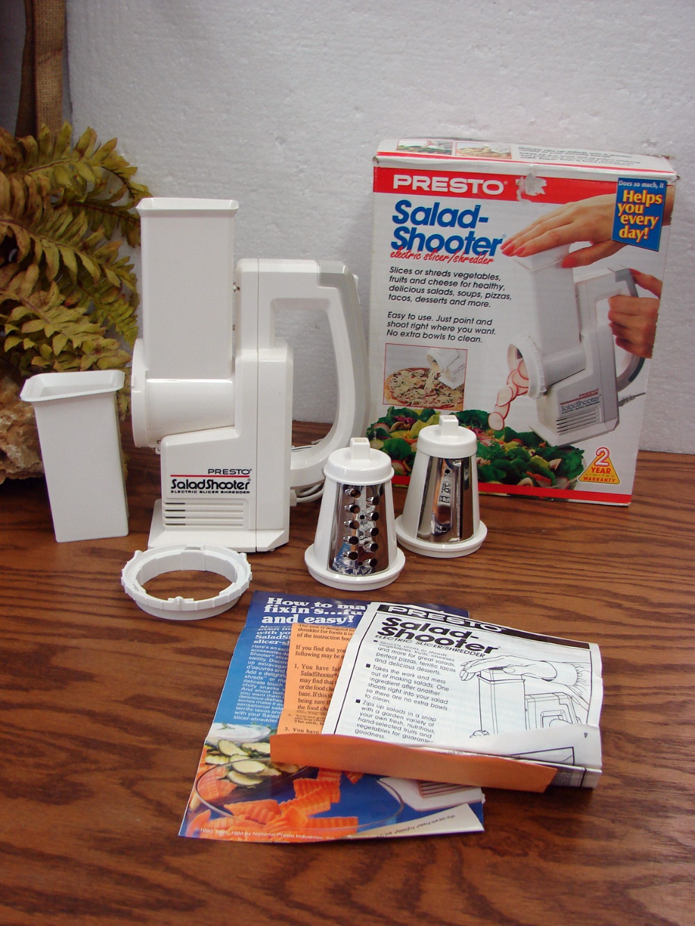 Presto Professional Salad Shooter Electric Slicer Shredder #02910 w/ 4 pc Accessory - Image 2