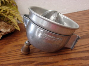 Vintage Aluminum Speedo Super Juicer Complete Needs Bracket