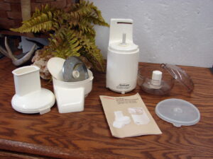Complete Sunbeam Oskar #14081 Compact Food Processor Made in France Tested