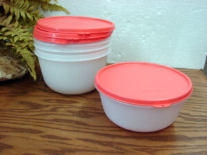 Set/4 Newer Tupperware Stack a Bowl #1700/1702 w/ Red Lids