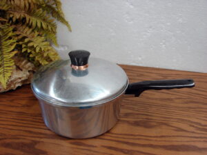 West Bend Continental Aluminum 3 Quart Sauce Pan w/ Lid