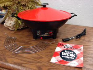 Vintage West Bend Non-Stick Electric Wok Skillet Grill Model #79525 Red w/ Recipe Book
