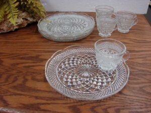 Vintage Anchor Hocking Wexford 8 Piece Snack Set 4 Footed Cups 4 Oversized Snack Plates