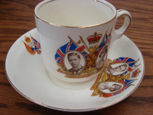 Vintage Alfred Meakin 1937 King George VI and Queen Elizabeth Coronation Cup and Saucer
