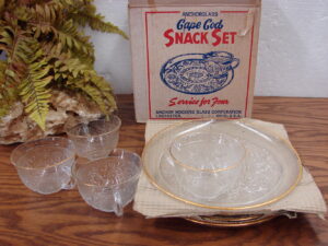 Vintage Anchor Hocking Cape Cod Sandwich Glass Gold Rim Snack Set in Original Box