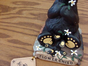 Brand New Big Sky Carvers Bearfoot Bears Jeff Fleming Flower Child Figurine