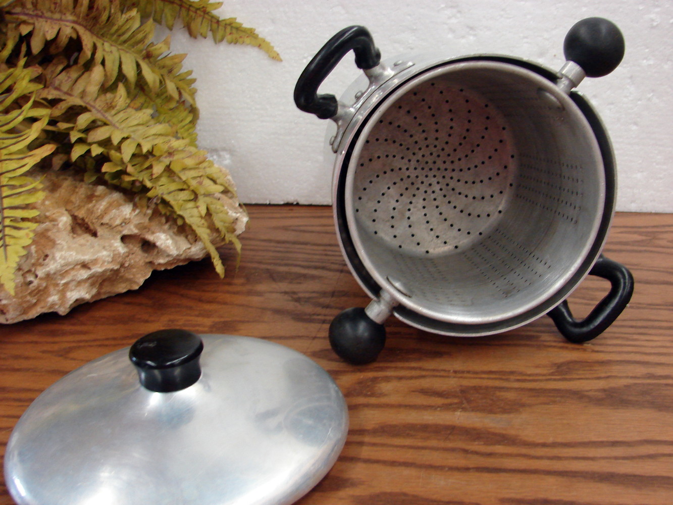 Vintage Unique Double Knob Aluminum Small Steamer Pot Seafood Pasta - Image 2