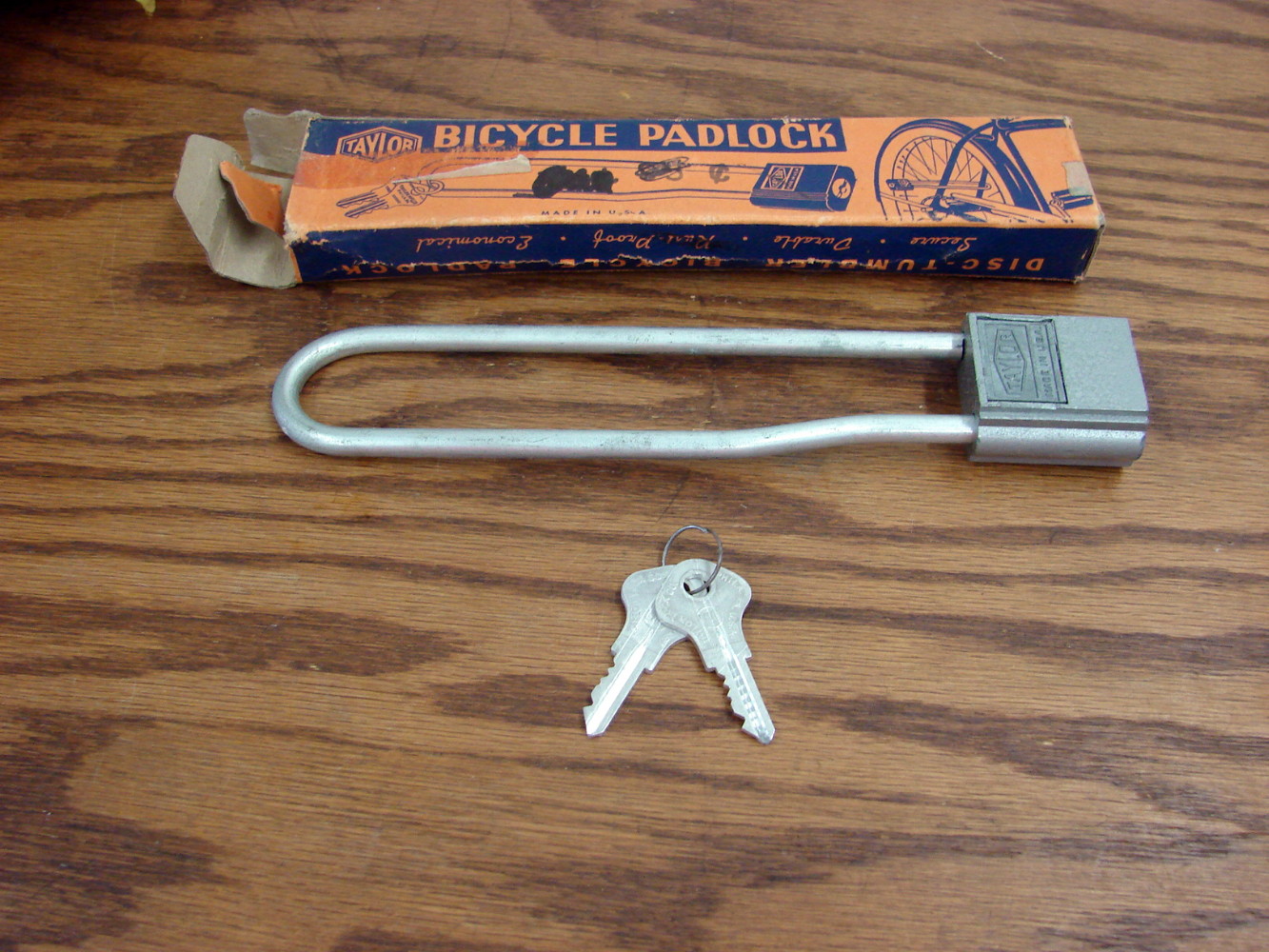 Brand New Vintage Taylor Bicycle Padlock #751 w/ Keys and Original Box Lock