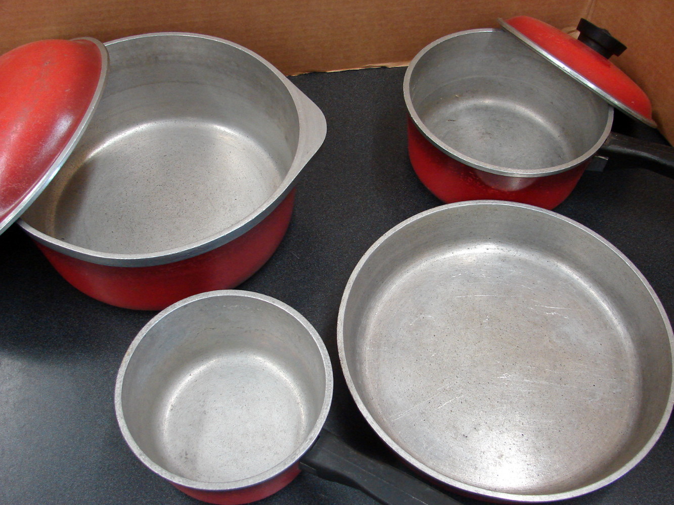 6 pc Vintage Club Aluminum Poppy Red Fade Cookware Set Dutch Oven Fry Sauce Pans - Image 2