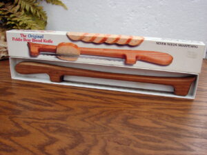 Like New Oak Montana Made Original Wooden Fiddle Bow Bread Knife w/ Box Right Hand