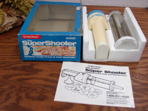 Hamilton Beach Super Shooter Cordless Spritz Cookie Press Food Decorator Gun #80000 Yellowed