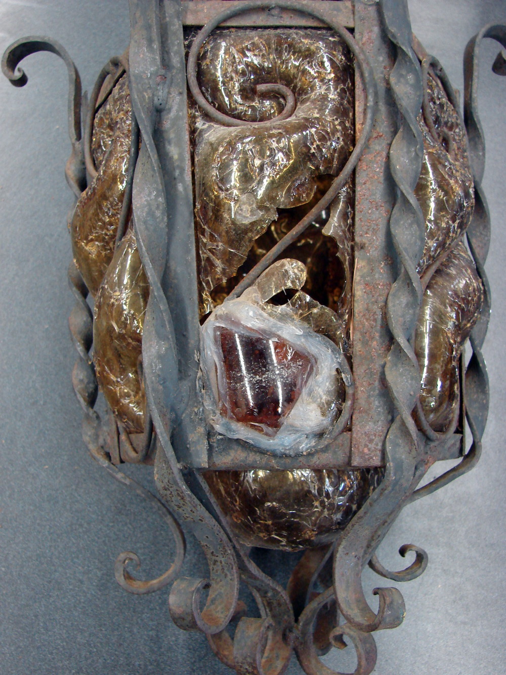 Vintage as is Amber Craquelle Glass Wrought Iron Hanging Swag Lamp Mexico Spanish Revival - Image 7