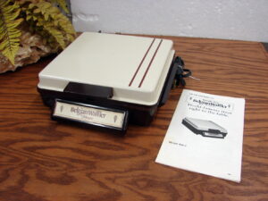 Vintage Belgian Waffler by Munsey Electric Waffle Maker w/ Instructions BW-4
