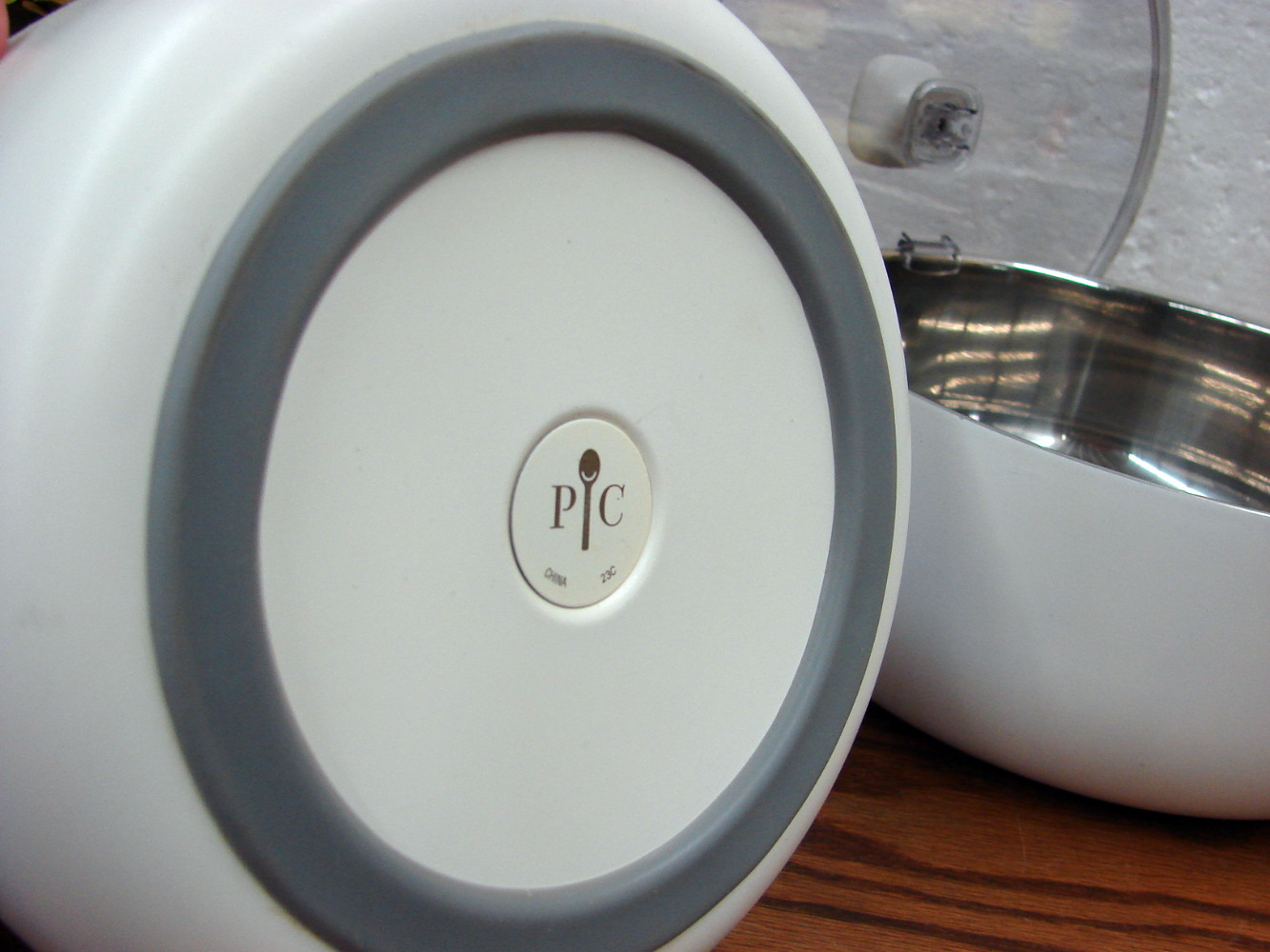 Set/2 Pampered Chef Insulated Serving Bowls w/ Lids 1 Qt & 2.5 Qt #100262 #100263 - Image 3
