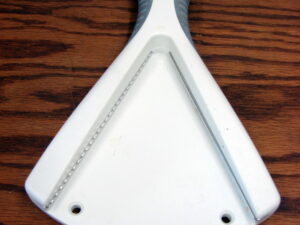 Like New Retired Pampered Chef Cabinet Mount or Hand Held Jar Opener
