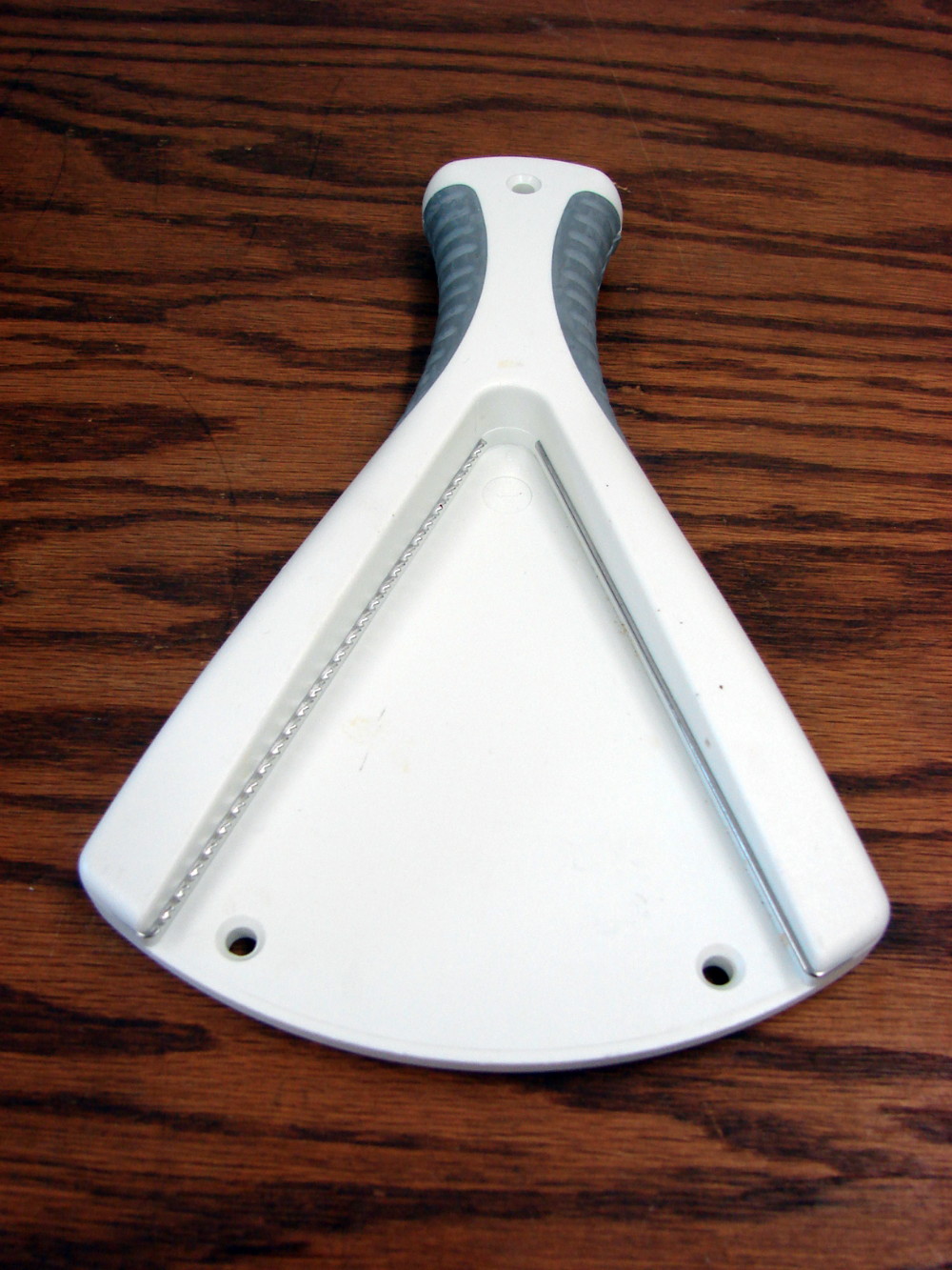 Like New Retired Pampered Chef Cabinet Mount or Hand Held Jar Opener