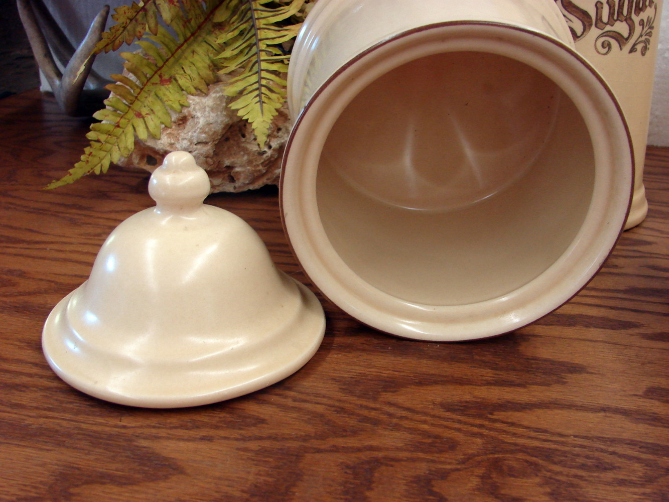Vintage Pfaltzgraff Village Canister Set Tea Canister Only w/ Lid - Image 2