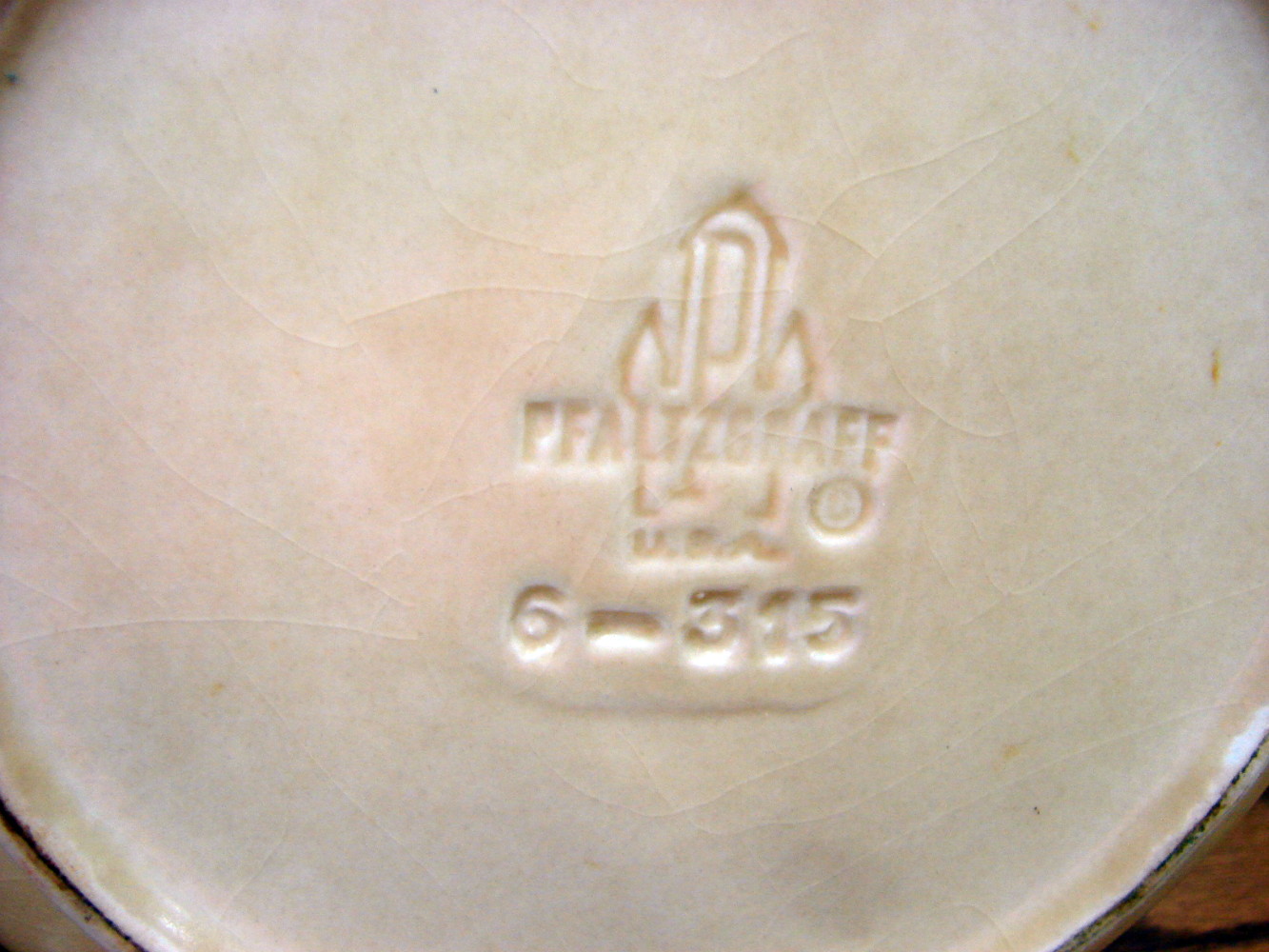 Vintage Pfaltzgraff Village Dinnerware Covered Casserole Serving Dish #315 as is - Image 2