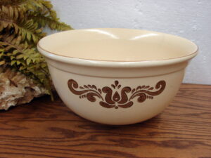 Vintage Pfaltzgraff Village Dinnerware 8 Qt Dough Bowl