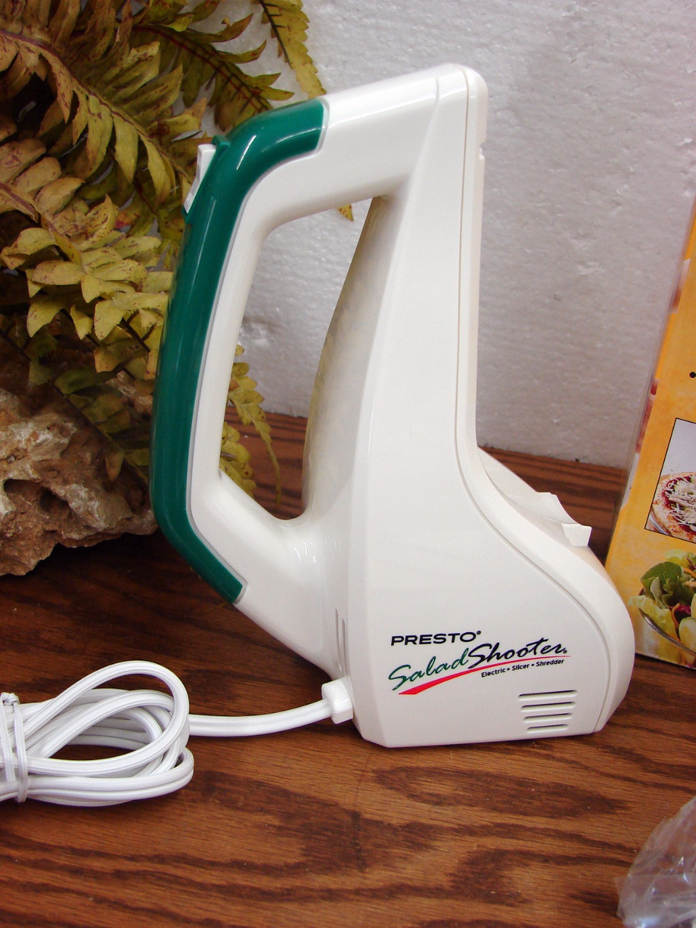 Presto Salad Shooter Electric Slicer Shredder #02910 Like New in Box Green - Image 2