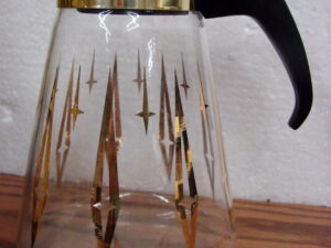 Vintage PYREX Gold Trim Harlequin MCM Carafe Decanter Pitcher 4 Cup Diamonds Stars