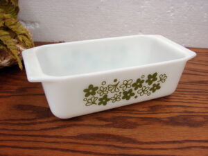 Vintage PYREX Spring Green Blossom Crazy Daisy Bread Loaf Pan 8 1/2” x 4 1/2”