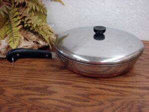 Vintage Copper Bottom Revere Ware 12" Skillet Frying Pan w/ Lid