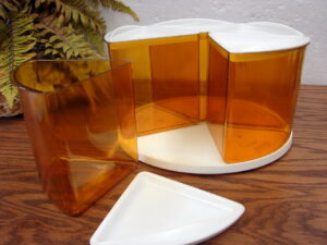 Vintage Pie Shaped Amber Rubbermaid Canister Set Plastic Lazy Susan Divided Set