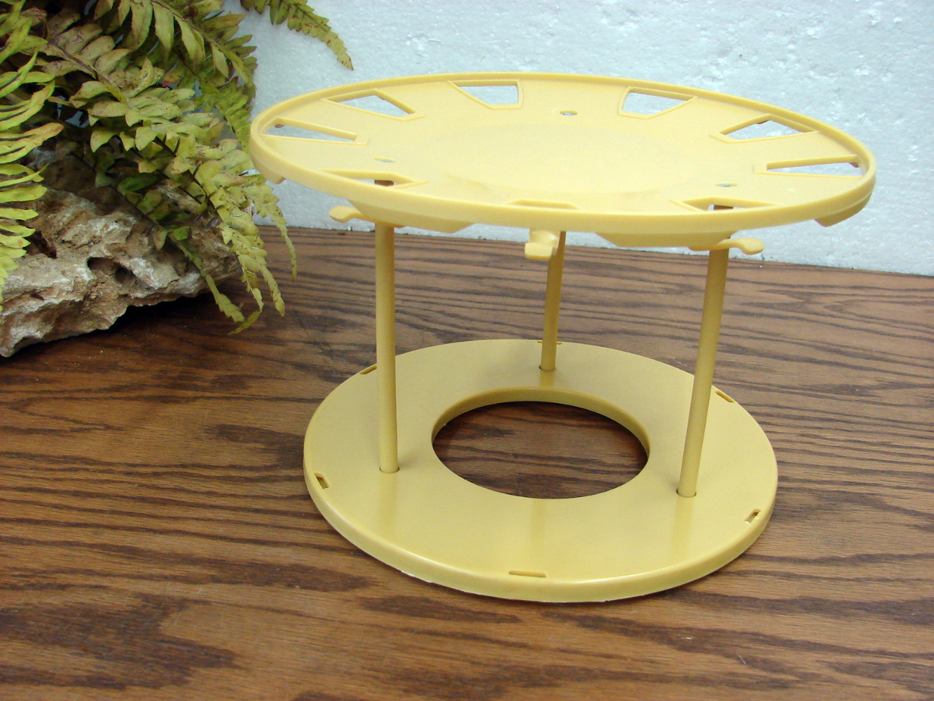 Vintage Rubbermaid Cup Plate Holder Carousel Lazy Susan Harvest Yellow