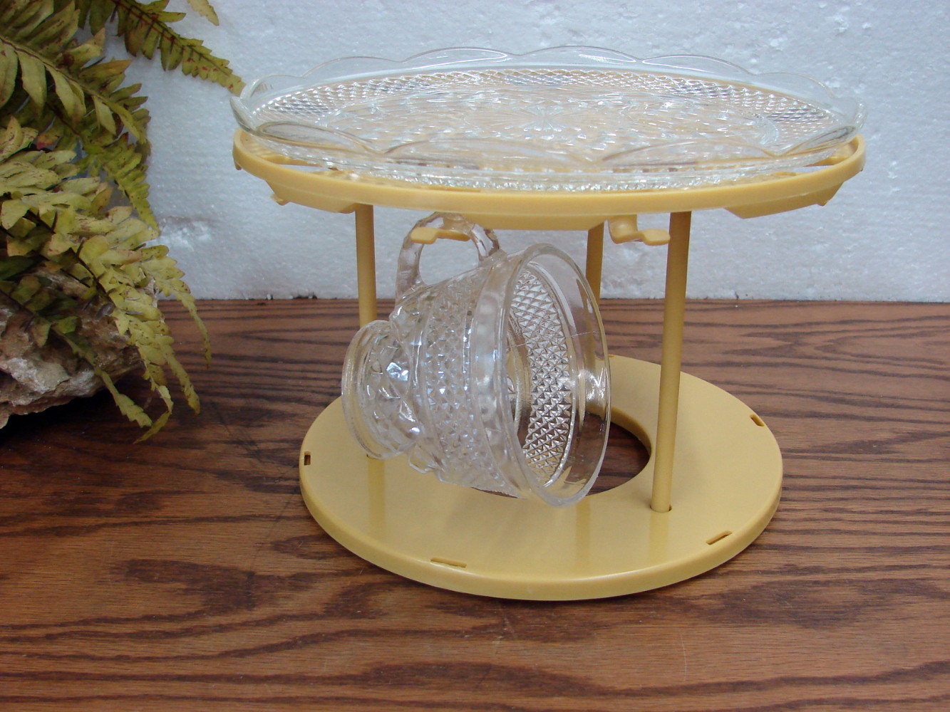 Vintage Rubbermaid Cup Plate Holder Carousel Lazy Susan Harvest Yellow - Image 2