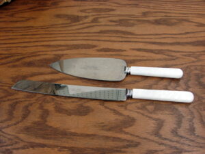 Vintage Treasure Masters Sheffield England Stainless Steel Cake Knife & Server Set Pearlescent