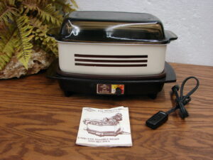 MCM West Bend Slow Cooker Crock Pot Tested Working Brown Stripes Deep Glass Lid Booklet