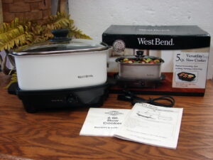 West Bend Slow Cooker 5-6 Qt Versatility Slow Cooker Griddle Box and Recipe Instruction Books