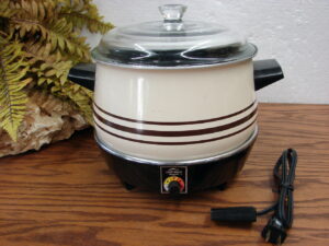 Vintage West Bend Lazy Day #5225 Tan Brown Stripe Slow Cooker Tested Working Glass Lid