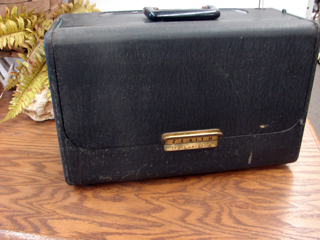 Vintage 1950's L600 Zenith Trans-Oceanic Super DeLuxe Tube Radio w/ Headphones Guide - Image 5