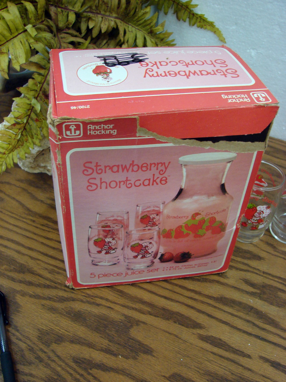 Vintage 6 pc Anchor Hocking Strawberry Shortcake Juice Set in Original Box - Image 2