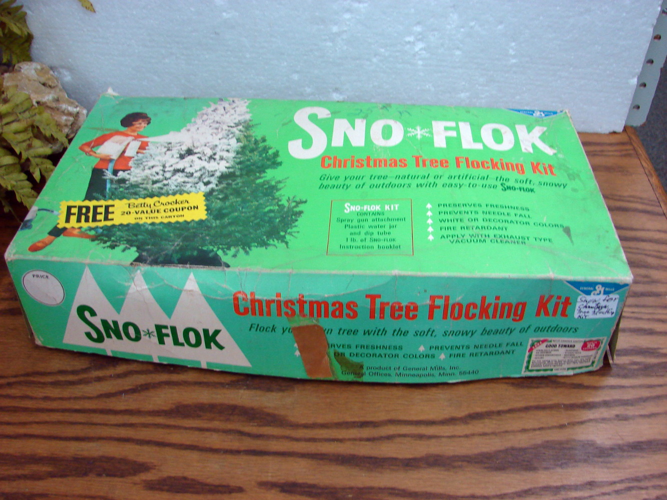 Vintage Christmas Tree Flocking Kit System 3 New Bags 2 Guns Sno*Flok - Image 4