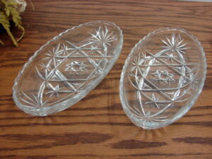 Set/2 Vintage Anchor Hocking Early American Prescut Star of David Glass Oval Tray