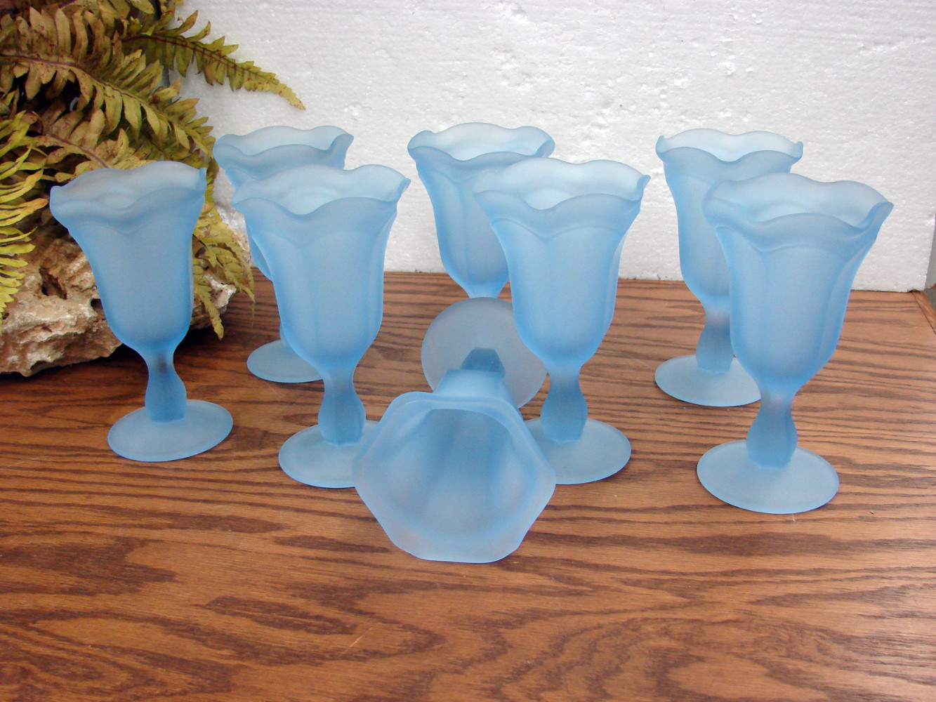 Set/8 Vintage Carlton Glass Co. Blue Frosted Tulip Ice Cream Parlor Sundae Glasses
