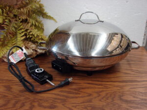 Commercial Leyse Electric Stainless Steel Non Stick Do it All Pan Skillet Wok 14" Dome Lid