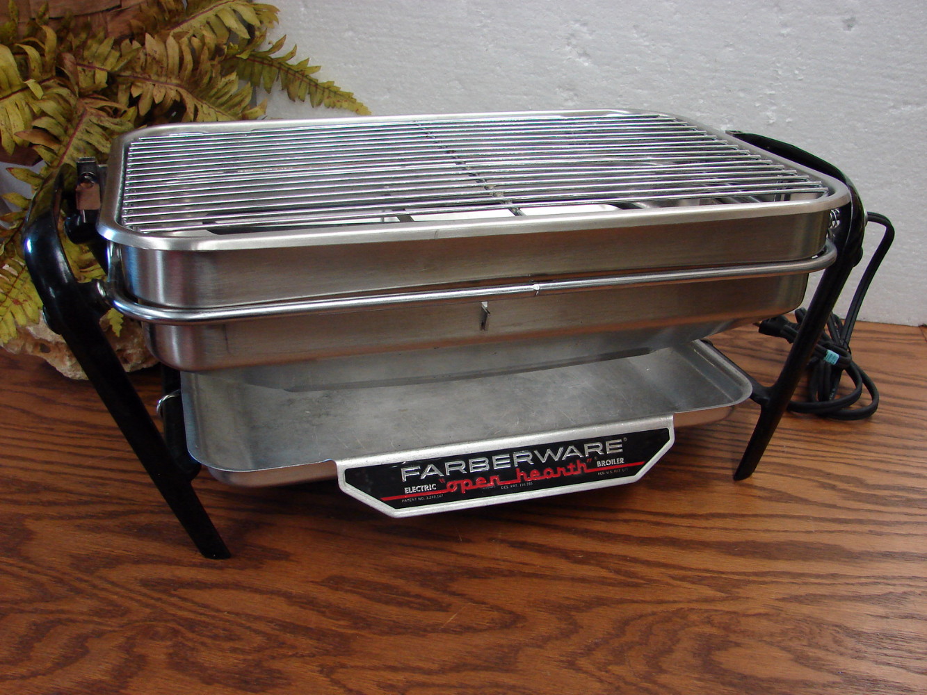 Vintage Farberware Open Hearth Electric Smokeless Grill Broiler Model 450-A Tested
